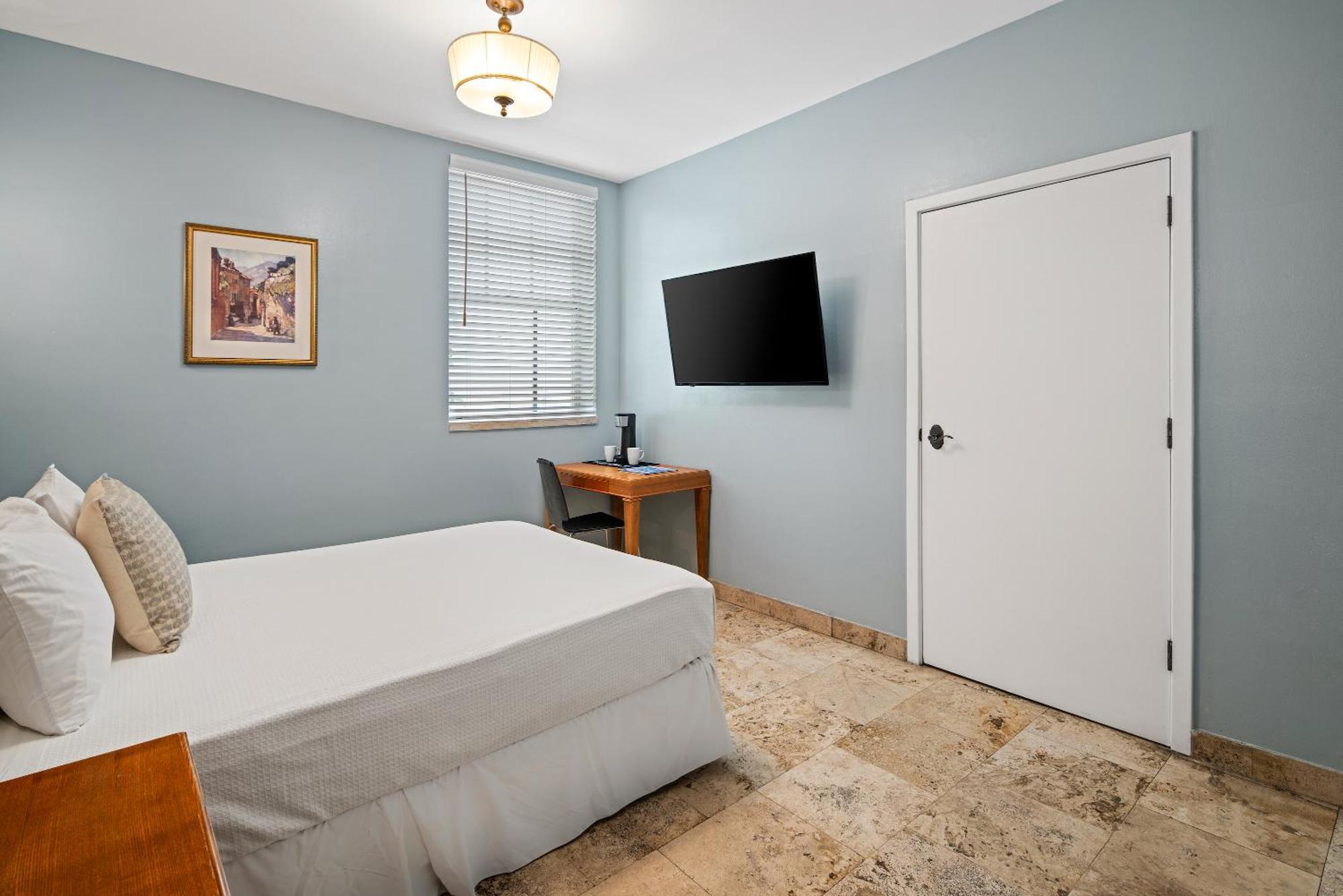 Kasa La Flora And Impala Miami Beach Room photo